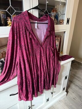 Women's Oversized Magenta Animal-Print Button Front Pajama Top 38/40